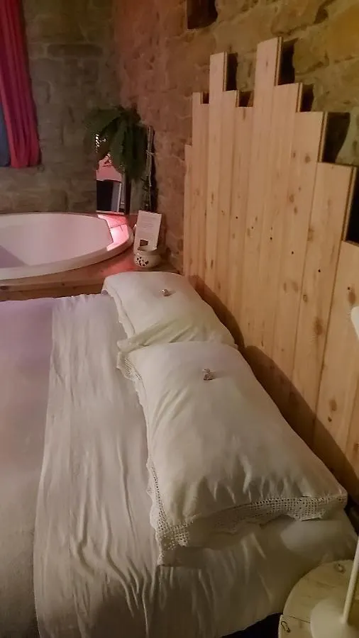 Bed & Breakfast #Fortcozzo - Jacuzzisuite & Sauna - Casola Valsenio Mercatale  Italy